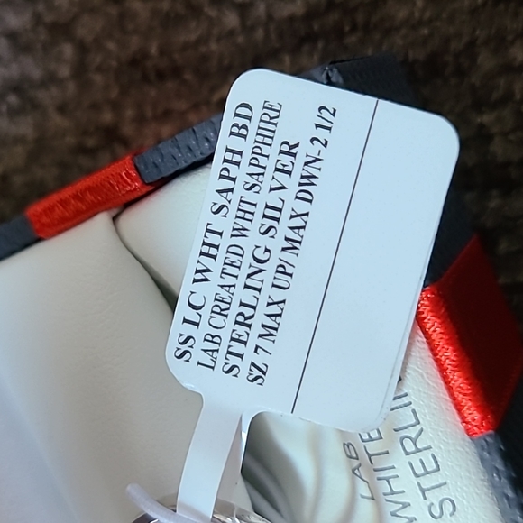 BEAUTIFUL STERLING SILVER WHITE SAPPHIRE RING SIZE 7 - Picture 5 of 8